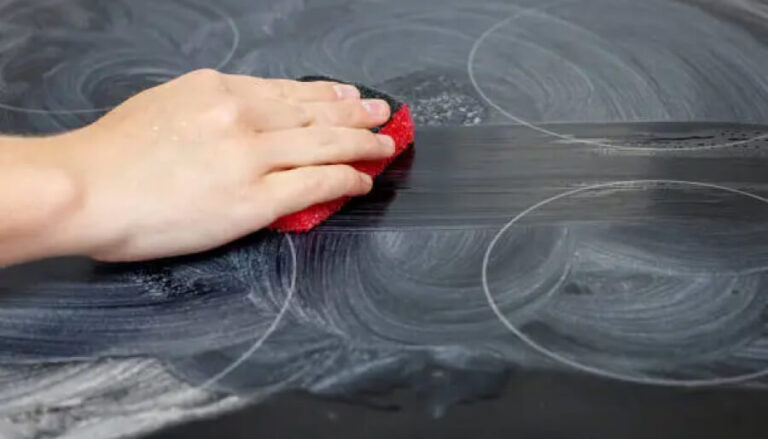 nettoyer la plaque a induction 1